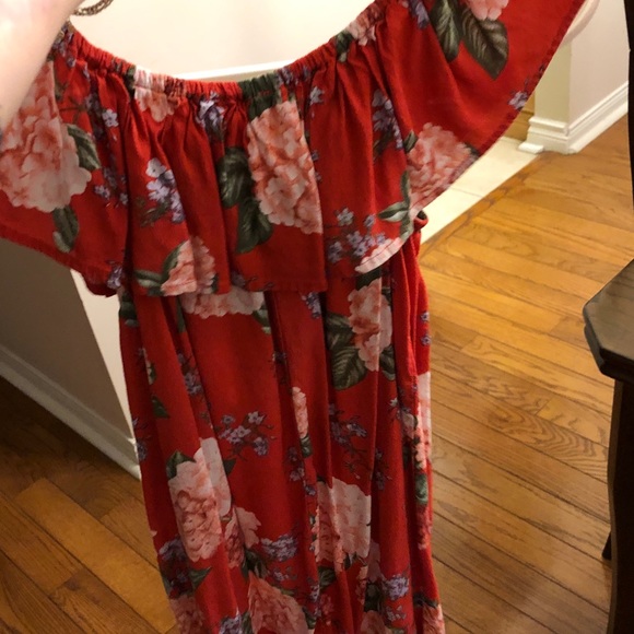Red floral forever 21 dress - Picture 2 of 4